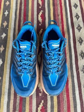 Women’s HOKA Speedgoat Size 7